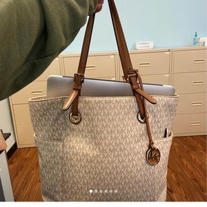 Michael Kors Tote
